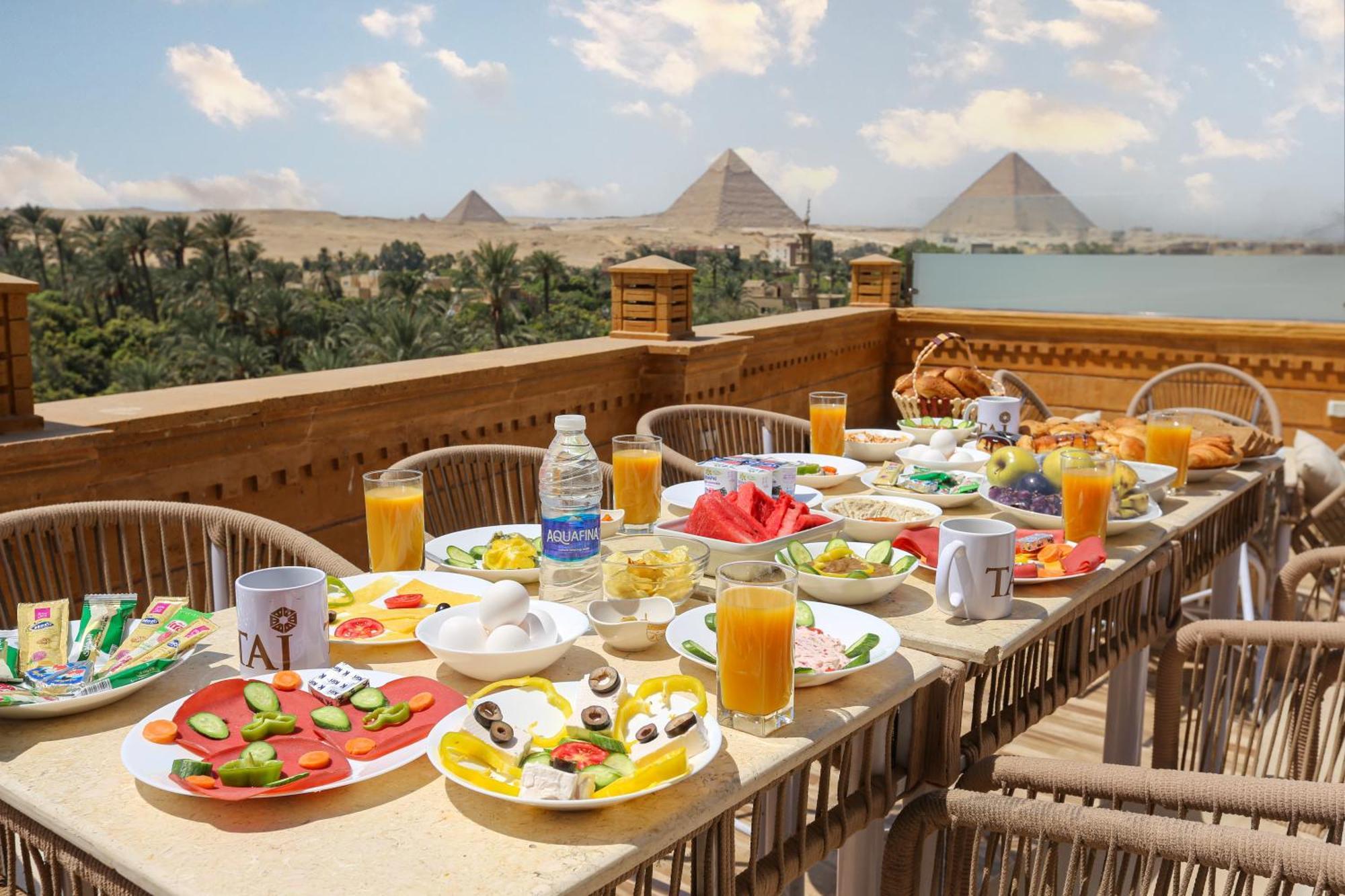 Taj Pyramids View Inn Kafret el-Gabal Exteriér fotografie