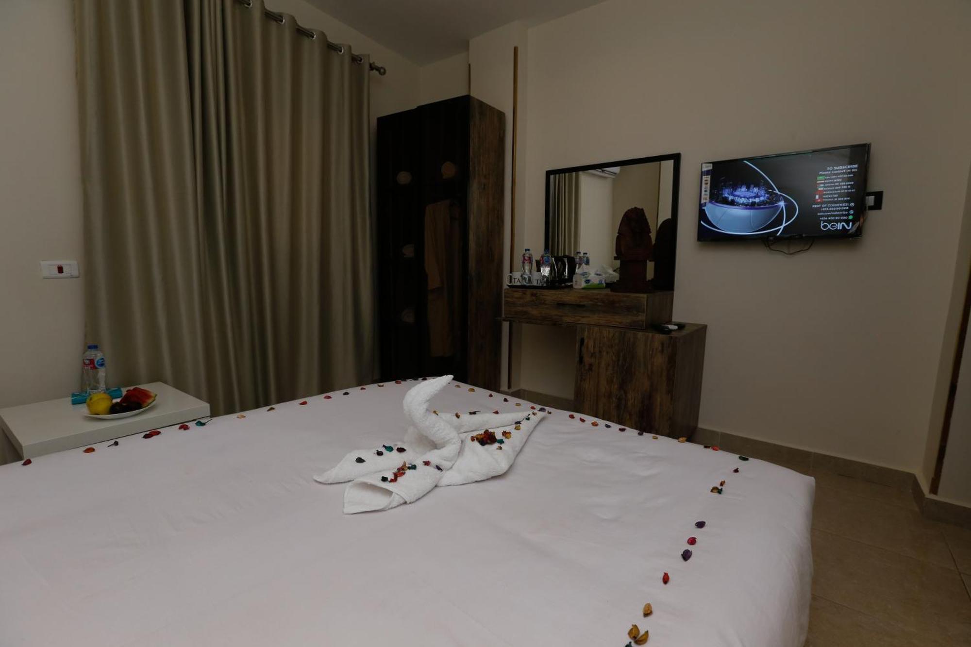 Taj Pyramids View Inn Kafret el-Gabal Exteriér fotografie