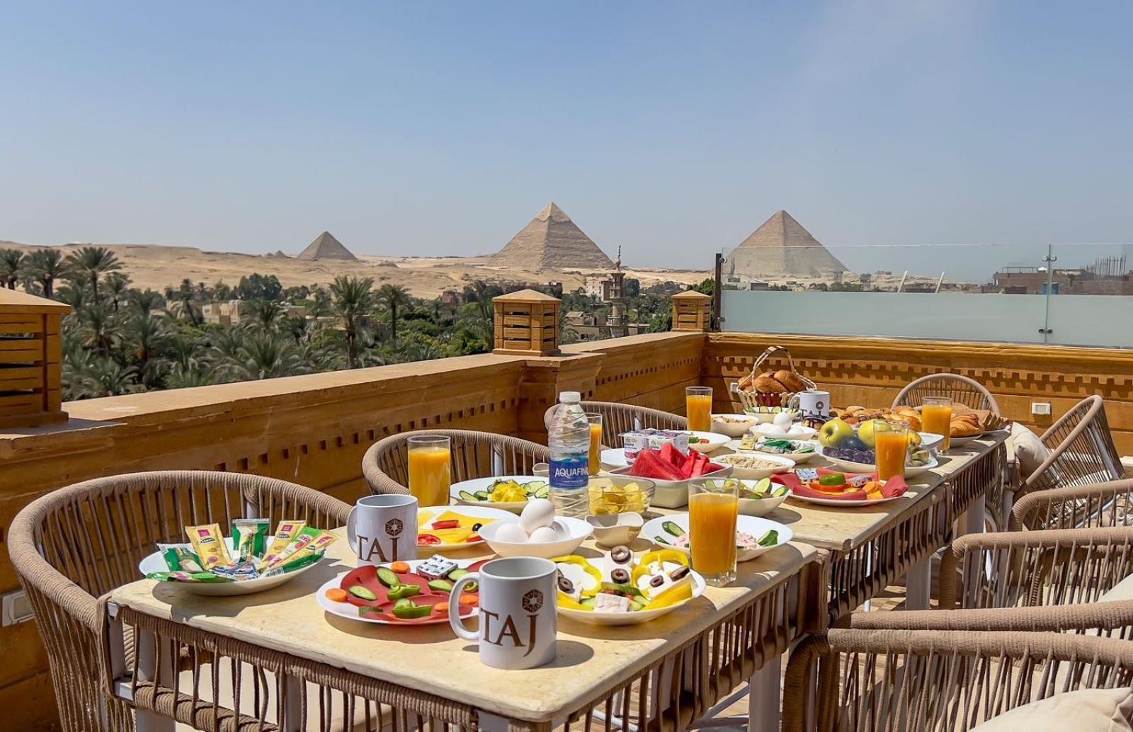 Taj Pyramids View Inn Kafret el-Gabal Exteriér fotografie